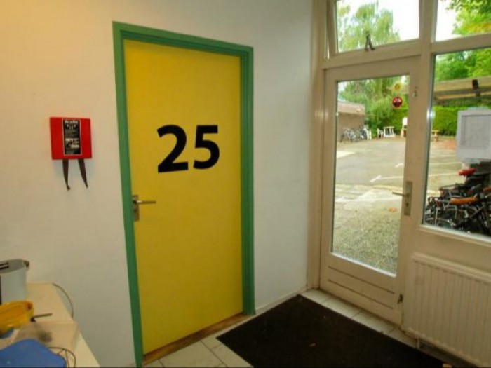 Room 25 - Benzenraderweg 275